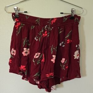 Hollister Maroon Floral Shorts Size Large
